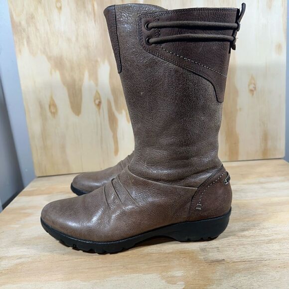Merrell Shoes - Merrell Vera Mid Barnwood Boots Women’s Size 9